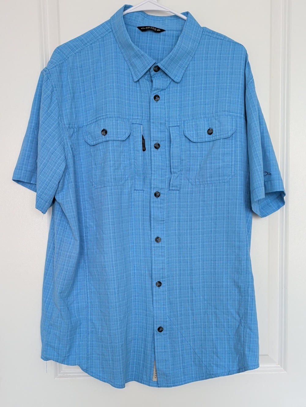 Drake Blue Short-Sleeve Button-Down Shirt with Dual Chest Pockets